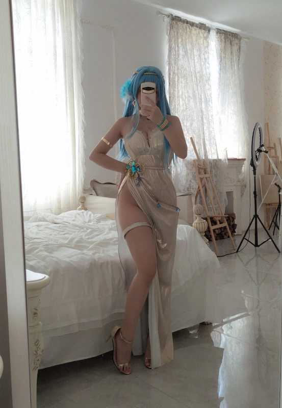 海伦礼服 - 日奈娇